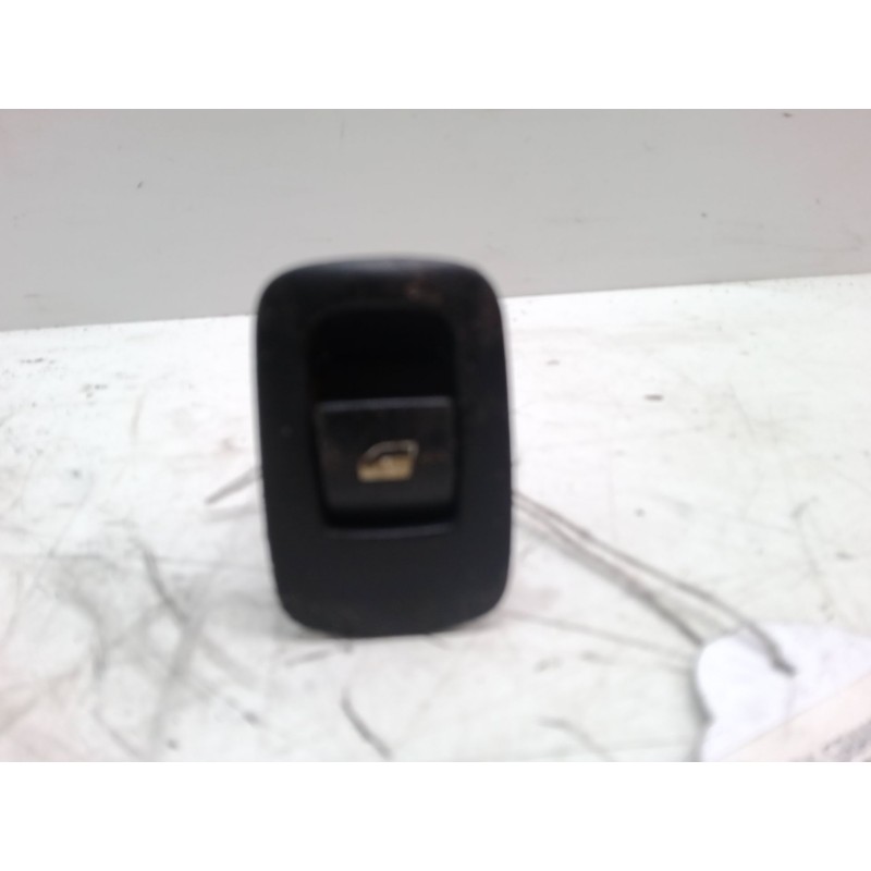 Recambio de mando elevalunas trasero derecho para citroën c4 grand picasso i (ua_) 2.0 hdi 150 referencia OEM IAM   