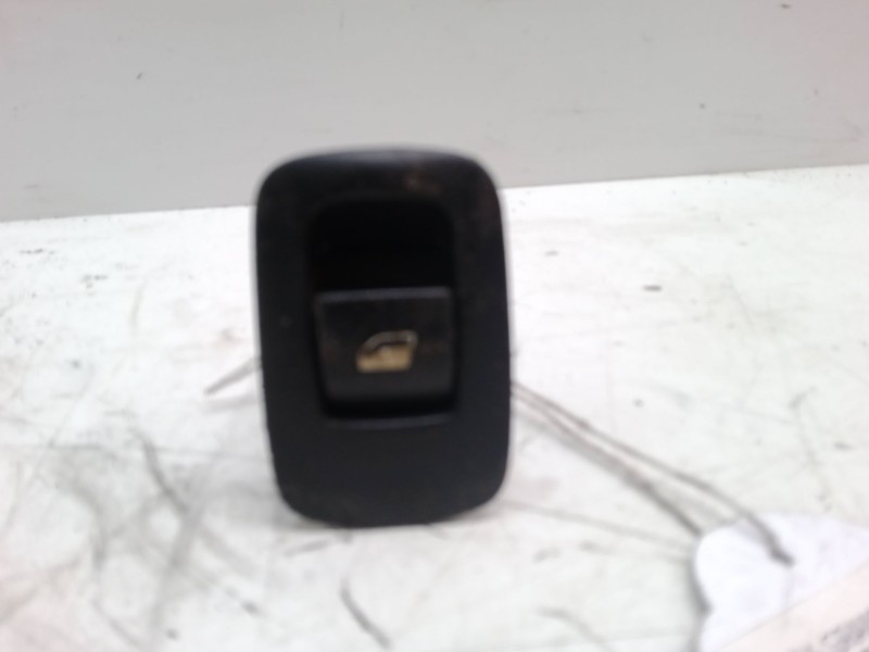Recambio de mando elevalunas trasero derecho para citroën c4 grand picasso i (ua_) 2.0 hdi 150 referencia OEM IAM   