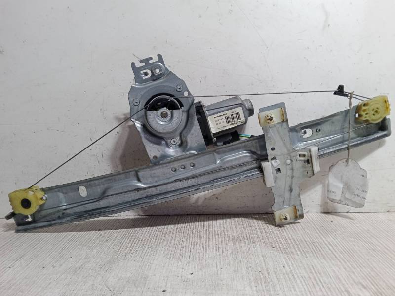 ELEVALUNAS ELECTRICO DELANTERO DERECHO 