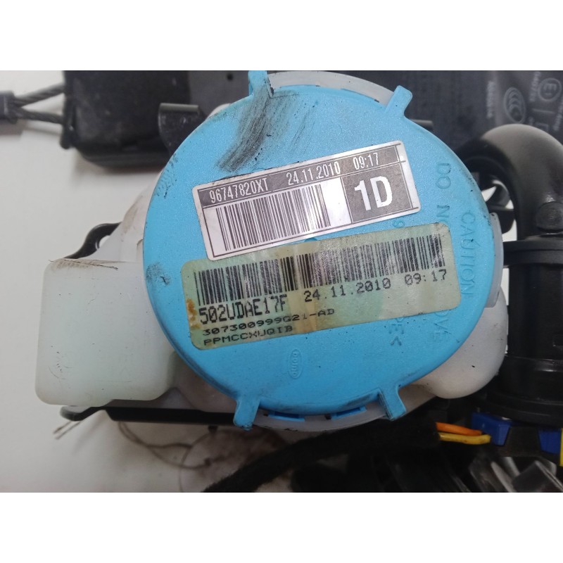 Recambio de cinturon seguridad delantero derecho para citroën c4 grand picasso i (ua_) 2.0 hdi 150 referencia OEM IAM 96747820xt