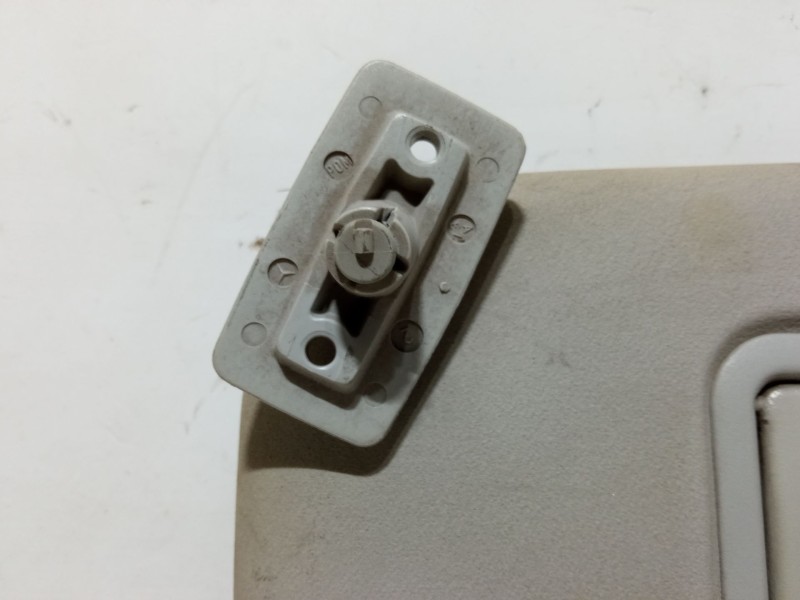 Recambio de parasol izquierdo para mercedes-benz clase a (w168) a 140 (168.031, 168.131) referencia OEM IAM   