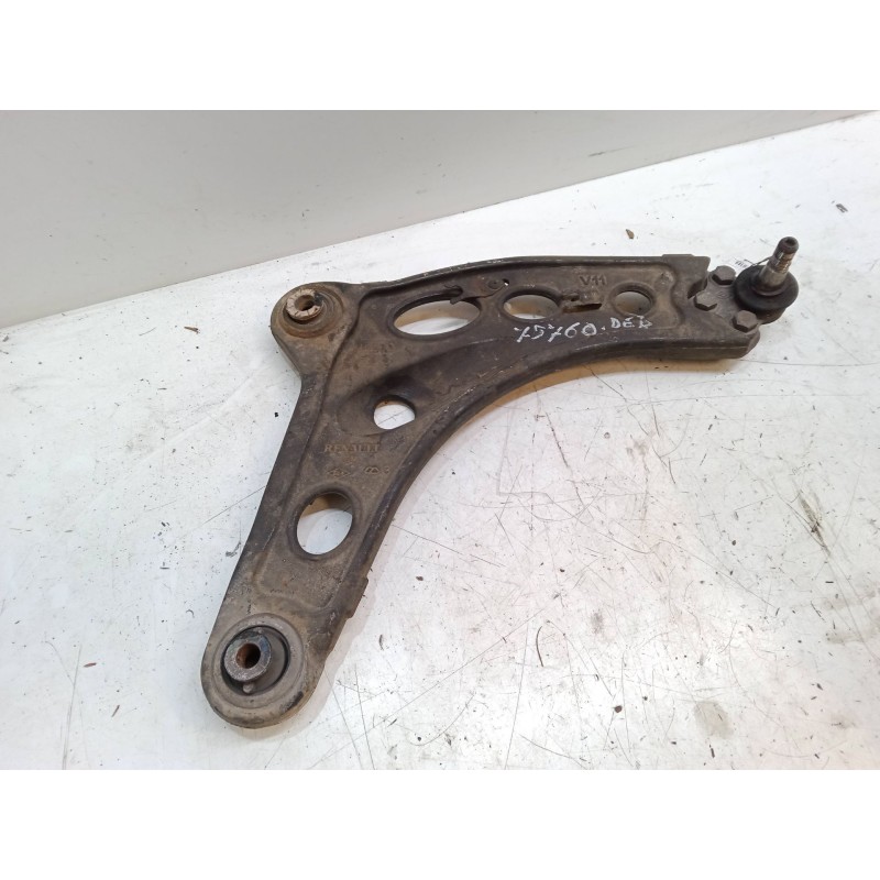Recambio de brazo suspension inferior delantero derecho para renault trafic ii furgoneta (fl) 2.0 dci 115 (fl01, fl0u) referenci