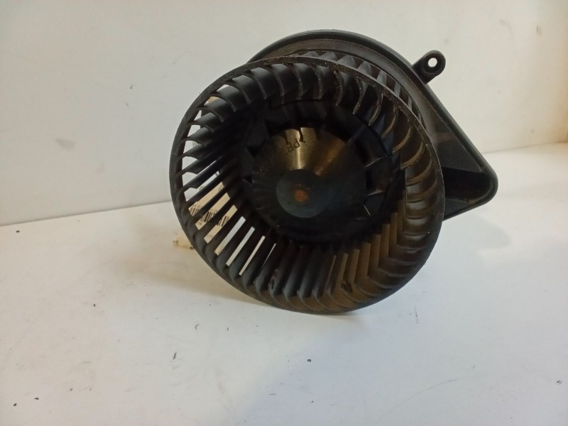 Recambio de motor calefaccion para audi a4 b7 avant (8ed) 2.0 tdi 16v referencia OEM IAM   