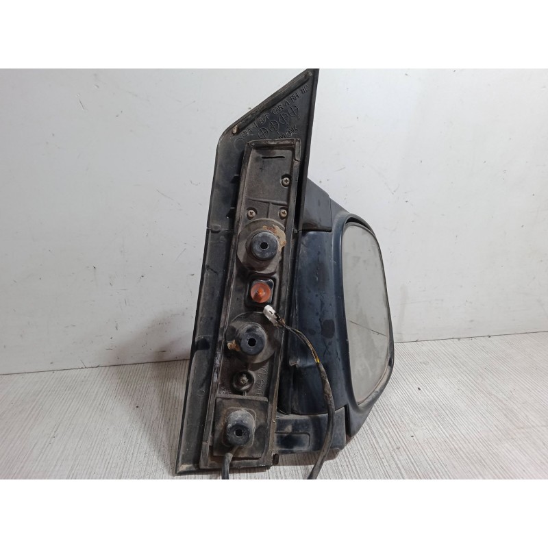 Recambio de retrovisor electrico derecho para hyundai h-1 / starex autobús (a1) 2.5 tci referencia OEM IAM   