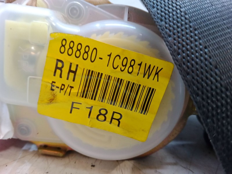 Recambio de cinturon seguridad delantero derecho para hyundai getz (tb) 1.5 crdi gls referencia OEM IAM 888801C981WK  