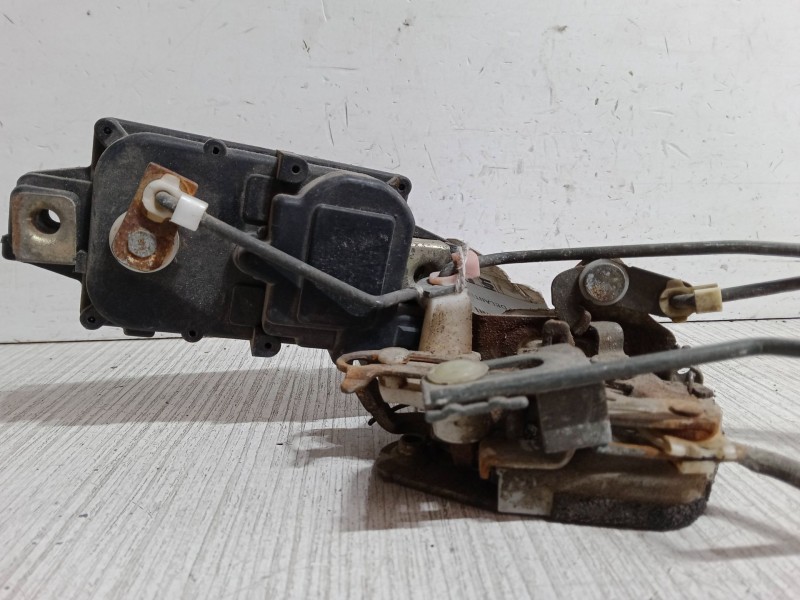 Recambio de cerradura puerta delantera izquierda para hyundai lantra ii station wagon (j-2) 1.9 d referencia OEM IAM   