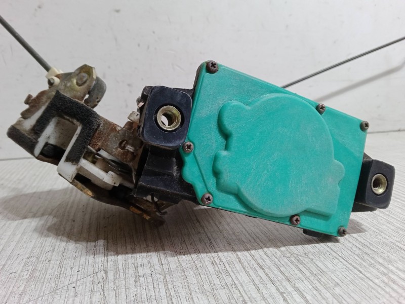 Recambio de cerradura puerta delantera izquierda para hyundai lantra ii station wagon (j-2) 1.9 d referencia OEM IAM   