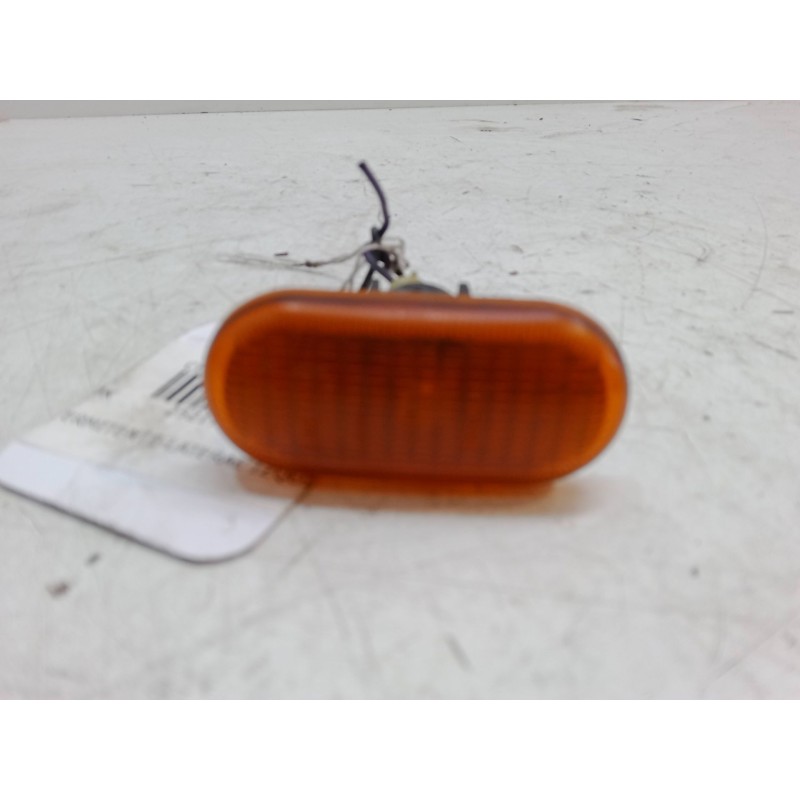 Recambio de intermitente lateral izquierdo para renault clio ii (bb_, cb_) 1.9 d (b/cb0e, bb0j) referencia OEM IAM   