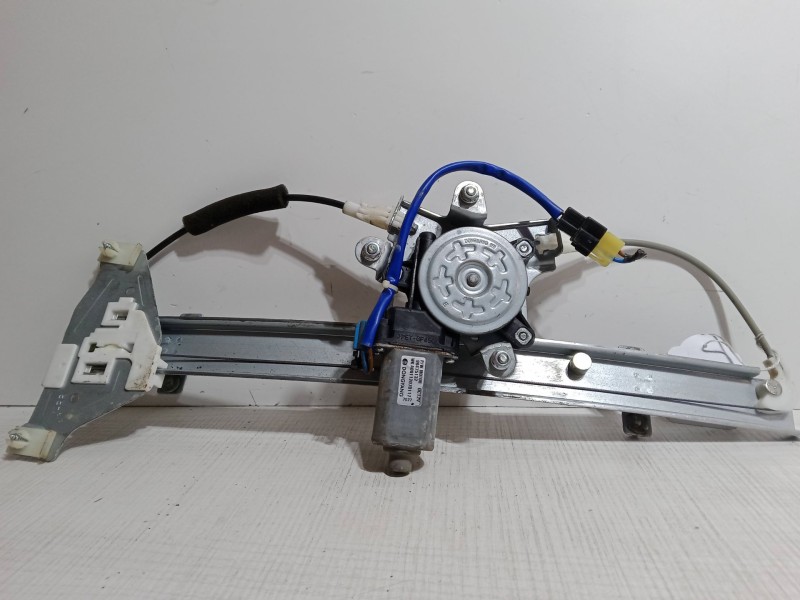 Recambio de elevalunas electrico trasero derecho para chevrolet lacetti (j200) 2.0 d referencia OEM IAM    Recambio de elevalunas electrico trasero derecho para chevrolet lacetti (j200) 2.0 d referencia OEM IAM