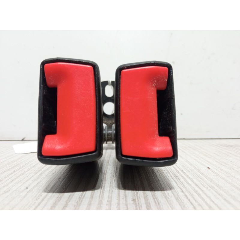 Recambio de anclaje cinturon trasero derecho para ford focus ii (da_, hcp, dp) 1.6 tdci referencia OEM IAM A613K21-AA  