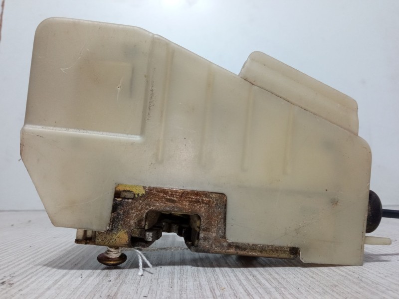 Recambio de cerradura puerta delantera derecha para ford fiesta iv (ja_, jb_) 1.25 i 16v referencia OEM IAM 96FG-A219A64CE  
