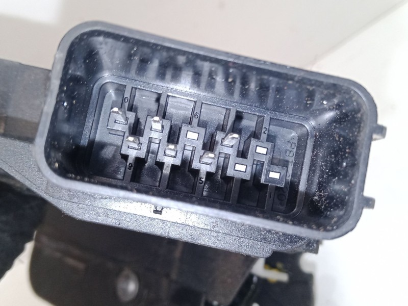 Recambio de cerradura puerta delantera derecha para ford galaxy ii (wa6) 2.0 tdci referencia OEM IAM 8M2AR21812AB  A048317