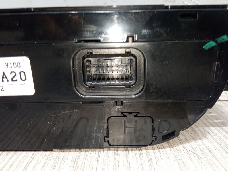 Recambio de mando climatizador para kia cee´d (jd) 1.6 gt referencia OEM IAM 97250A2202  