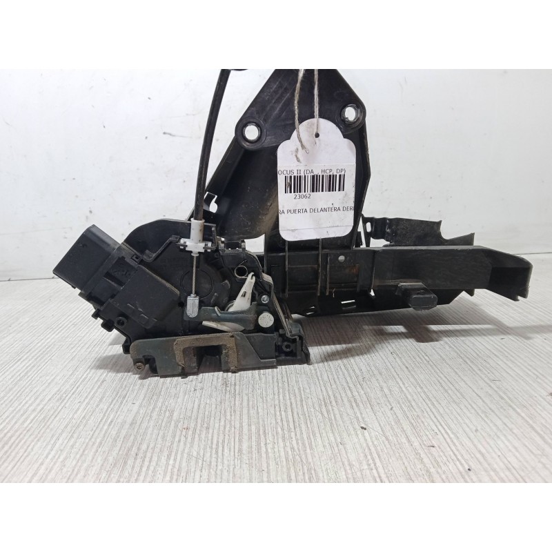 Recambio de cerradura puerta delantera derecha para ford focus ii (da_, hcp, dp) 1.6 tdci referencia OEM IAM 240021300  