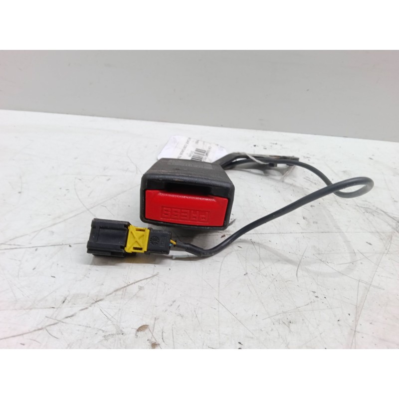 Recambio de anclaje cinturon trasero central para citroën c4 grand picasso i (ua_) 2.0 hdi 150 referencia OEM IAM   