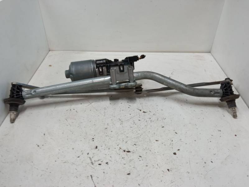MOTOR LIMPIA DELANTERO 