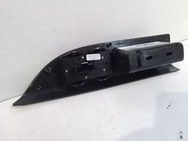 Recambio de mando elevalunas delantero izquierdo para ford mondeo iii (b5y) 2.0 16v referencia OEM IAM   