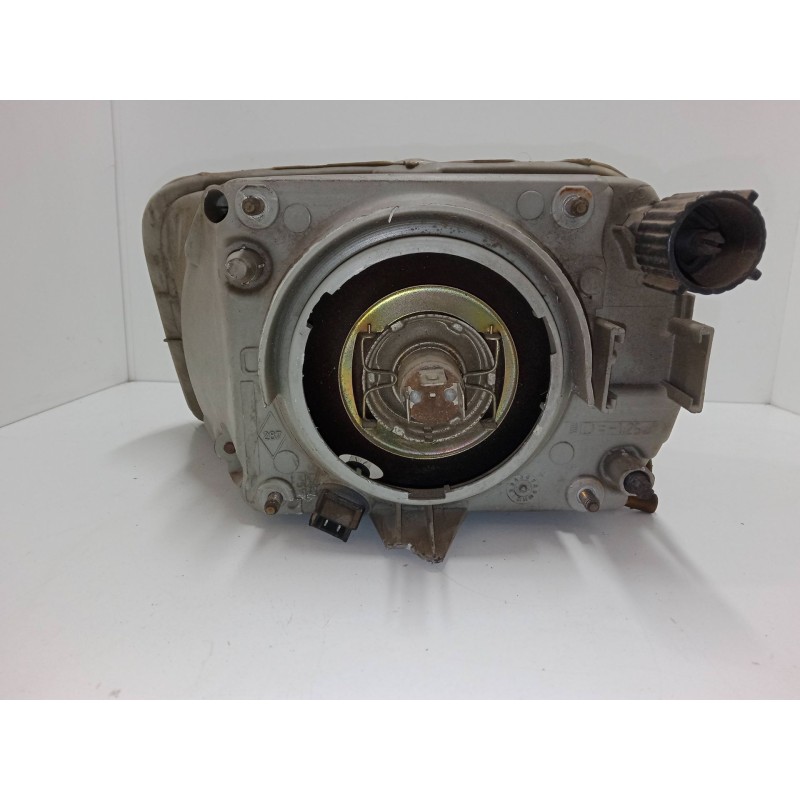 Recambio de faro derecho para renault super 5 (b/c40_) 1.1 (b/c/401) referencia OEM IAM 7700761347  