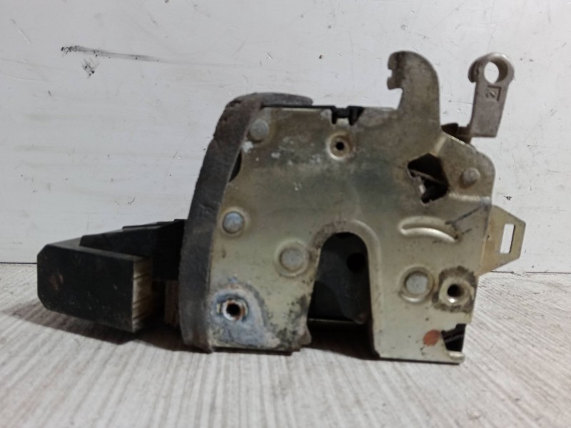 Recambio de cerradura puerta delantera derecha para bmw 5 (e39) 520 i referencia OEM IAM   