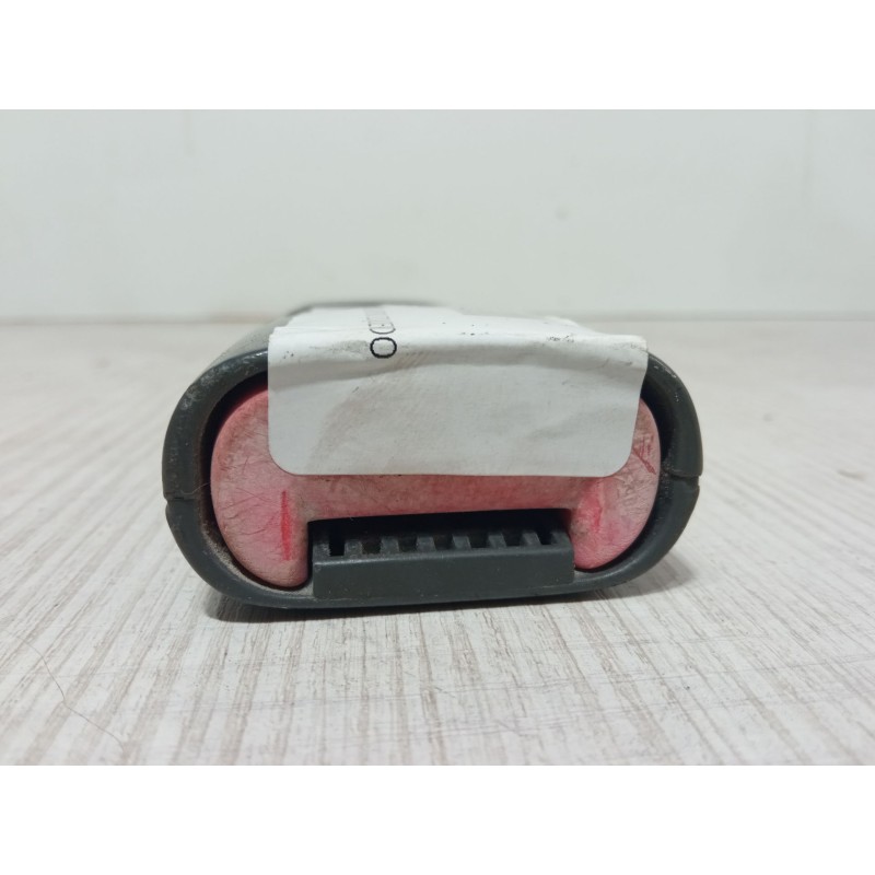 Recambio de anclaje cinturon delantero izquierdo para fiat bravo i (182_) 1.4 (182.ag) referencia OEM IAM C166-8A07 10439181 