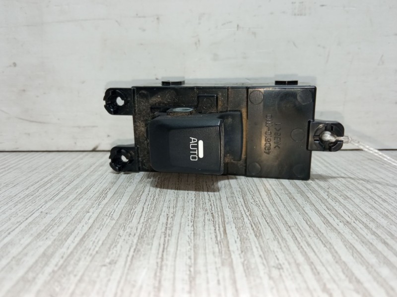 Recambio de mando elevalunas delantero derecho para kia cee´d (jd) 1.6 gt referencia OEM IAM   