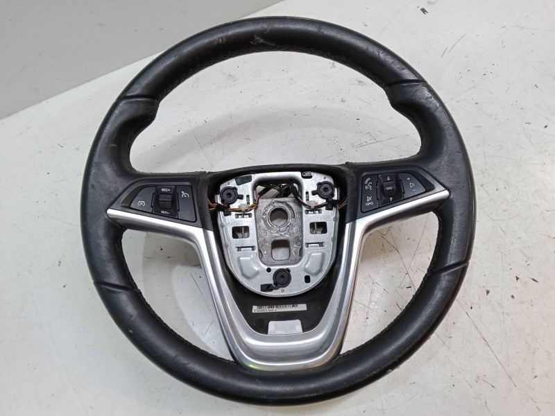 Recambio de volante multifincion para opel astra j (p10) 1.6 (68) referencia OEM IAM    Recambio de volante multifincion para opel astra j (p10) 1.6 (68) referencia OEM IAM