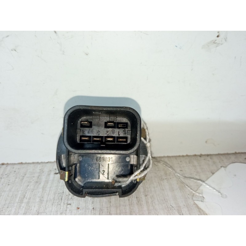 Recambio de mando elevalunas delantero derecho para ford fiesta iv (ja_, jb_) 1.25 i 16v referencia OEM IAM   