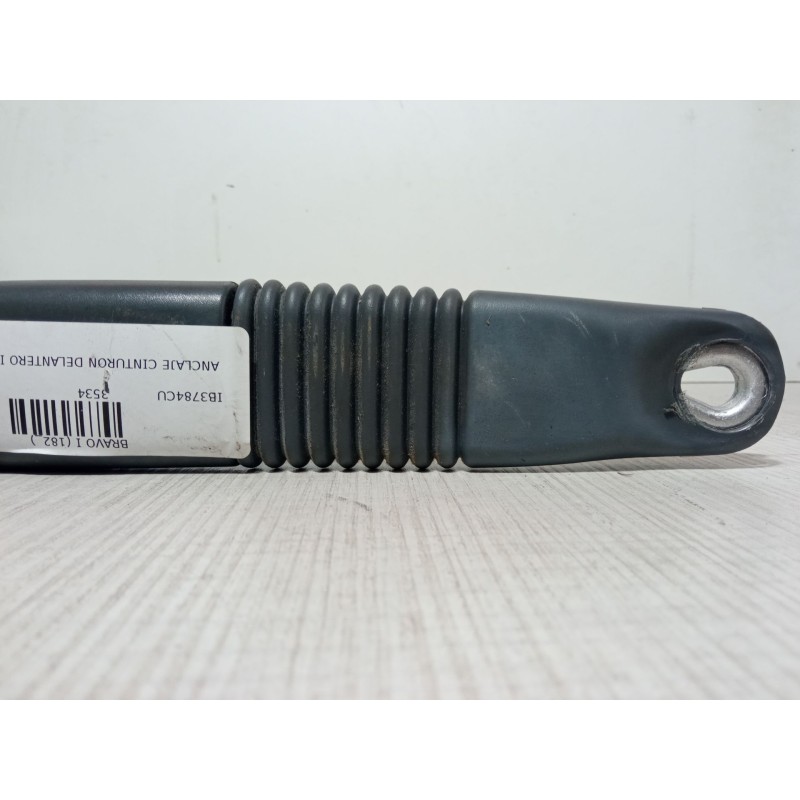 Recambio de anclaje cinturon delantero izquierdo para fiat bravo i (182_) 1.4 (182.ag) referencia OEM IAM C166-8A07 10439181 