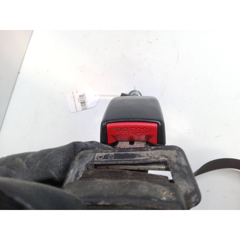 Recambio de anclaje cinturon delantero central para nissan cabstar e (tl_, vl_) 125.35, 125.45 (tl0, vl0) referencia OEM IAM   