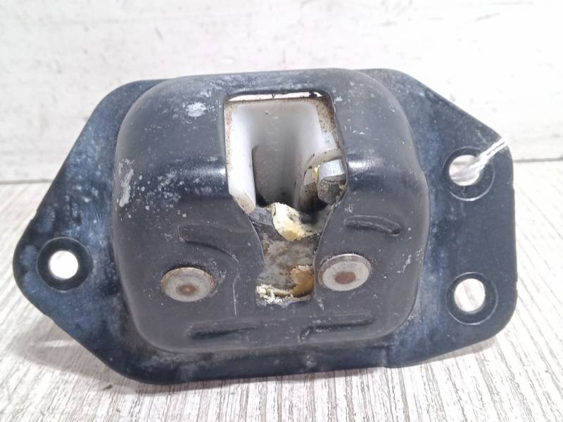 CERRADURA MALETERO / PORTON 