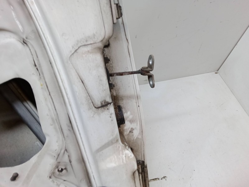Recambio de puerta delantera izquierda para citroën xsara (n1) 2.0 hdi 90 referencia OEM IAM    Recambio de puerta delantera izquierda para citroën xsara (n1) 2.0 hdi 90 referencia OEM IAM