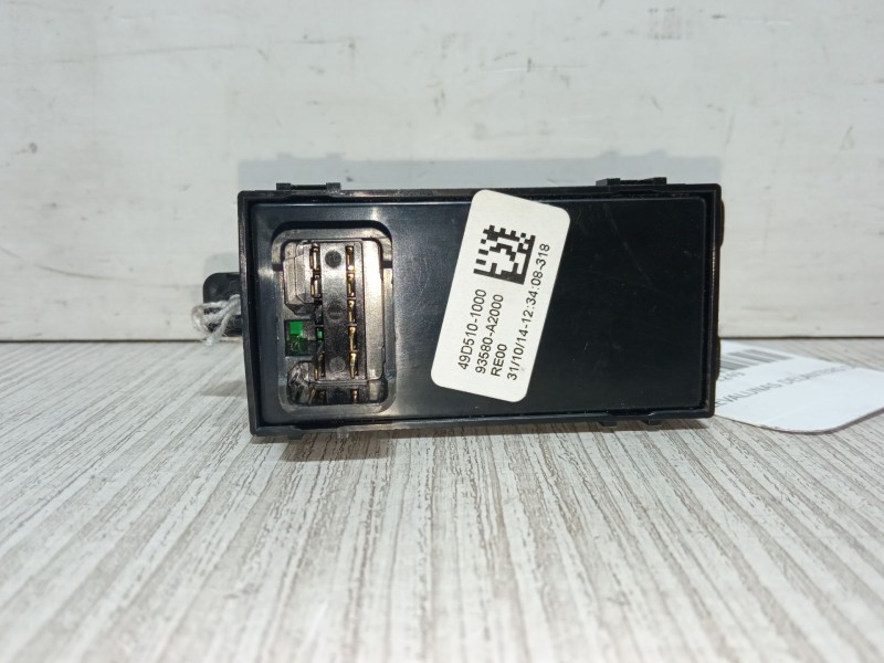 Recambio de mando elevalunas delantero derecho para kia cee´d (jd) 1.6 gt referencia OEM IAM   