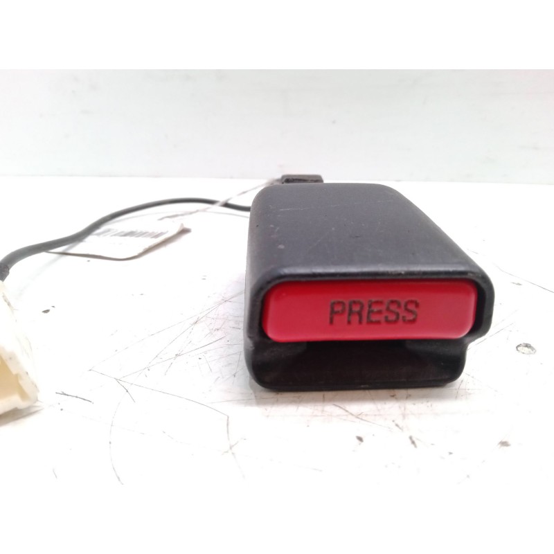 Recambio de anclaje cinturon delantero izquierdo para citroën c4 grand picasso i (ua_) 2.0 hdi 150 referencia OEM IAM   