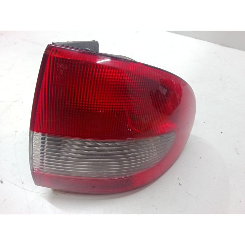 Recambio de piloto trasero derecho para renault megane i classic (la0/1_) 1.9 dci (la05) referencia OEM IAM   