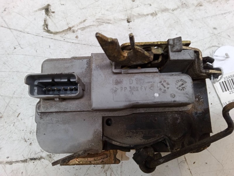 Recambio de cerradura puerta delantera derecha para citroën xsara (n1) 2.0 hdi 90 referencia OEM IAM   