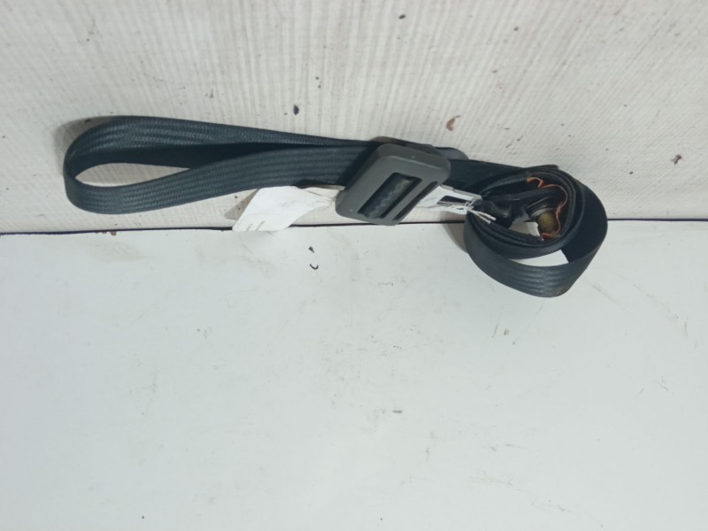 Recambio de cinturon seguridad trasero central para fiat bravo i (182_) 1.4 (182.ag) referencia OEM IAM 0424117 224117  Recambio de cinturon seguridad trasero central para fiat bravo i (182_) 1.4 (182.ag) referencia OEM IAM 0424117 224117