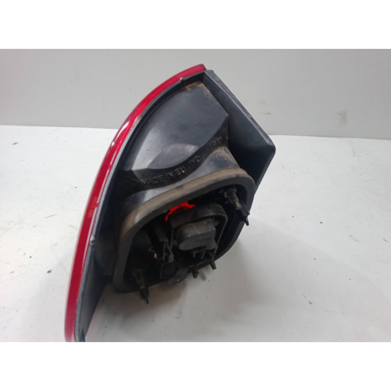 Recambio de piloto trasero derecho para renault megane i classic (la0/1_) 1.9 dci (la05) referencia OEM IAM   