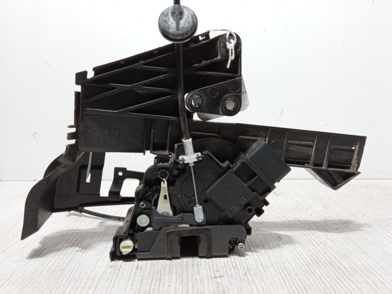 Recambio de cerradura puerta trasera izquierda para ford focus ii (da_, hcp, dp) 1.6 tdci referencia OEM IAM 4M5AA26413BE  