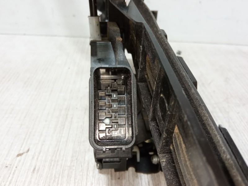 Recambio de cerradura puerta trasera izquierda para ford focus ii (da_, hcp, dp) 1.6 tdci referencia OEM IAM 4M5AA26413BE  