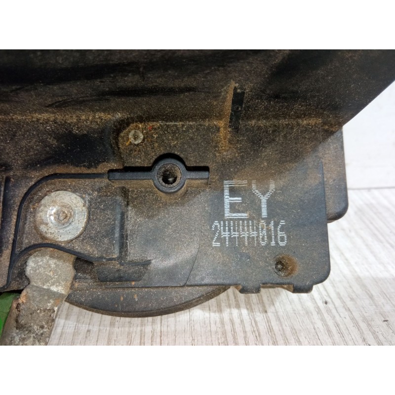 Recambio de cerradura puerta delantera derecha para opel zafira a monospace (t98) 2.0 dti 16v (f75) referencia OEM IAM 24444016 