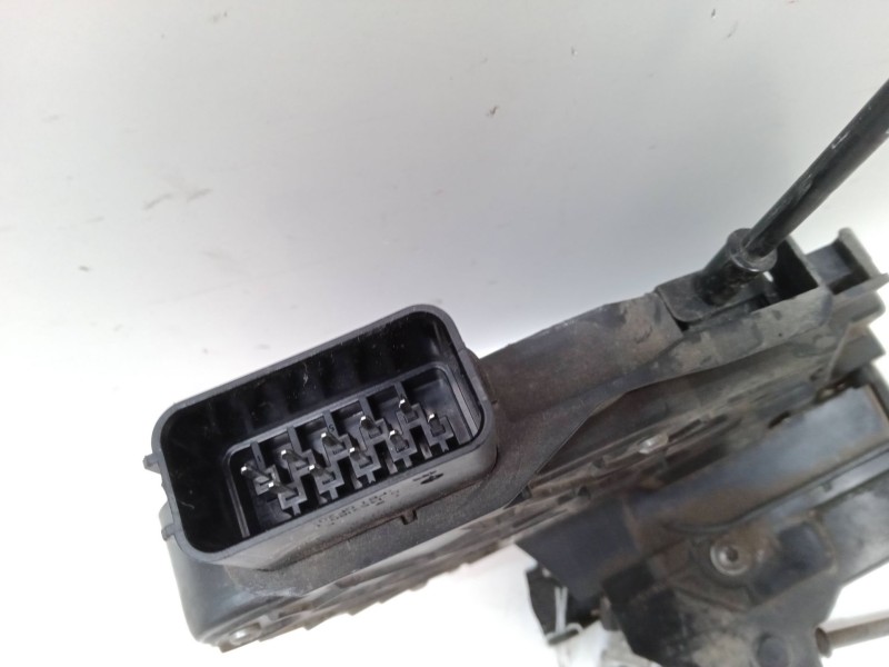 Recambio de cerradura puerta trasera izquierda para ford galaxy ii (wa6) 2.0 tdci referencia OEM IAM AM2AR26413AB  A048317