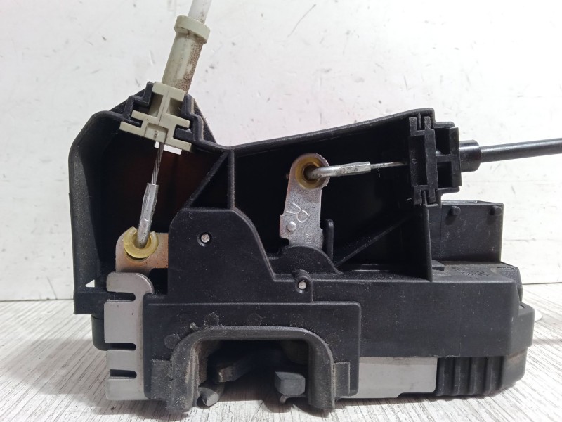 Recambio de cerradura puerta delantera derecha para opel astra g hatchback (t98) 1.6 (f08, f48) referencia OEM IAM 24444016EY  