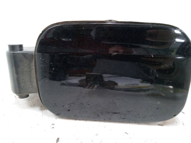 TAPA EXTERIOR COMBUSTIBLE 