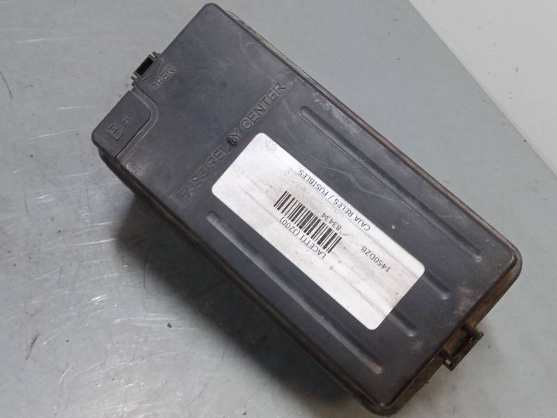 CAJA RELES / FUSIBLES 0069J200051222AH 