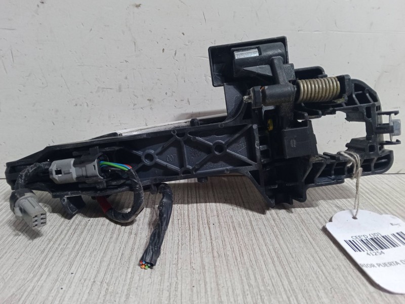 Recambio de maneta exterior puerta delantera izquierda para kia cee´d (jd) 1.6 gt referencia OEM IAM   