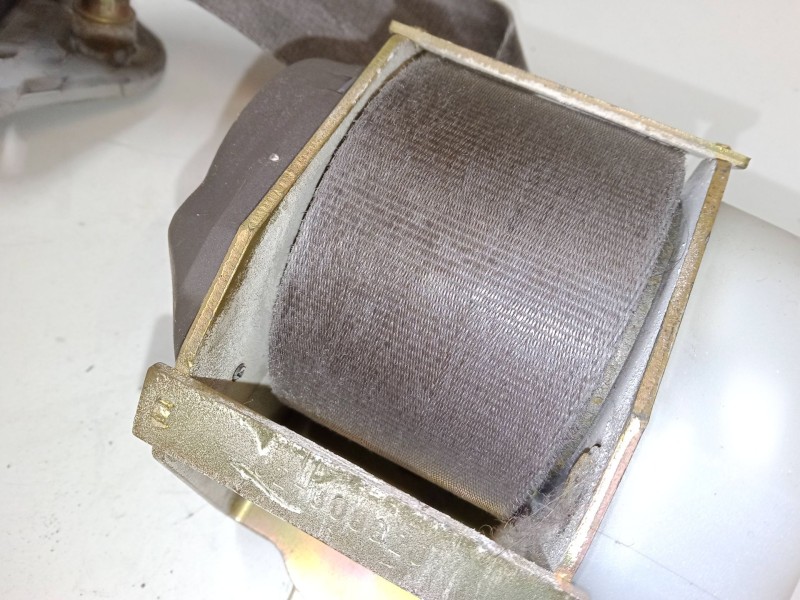 Recambio de cinturon seguridad delantero izquierdo para renault clio ii (bb_, cb_) 1.2 (bb0a, bb0f, bb10, bb1k, bb28, bb2d, bb2h