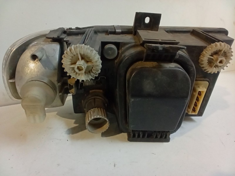 Recambio de faro izquierdo para seat ibiza ii (6k1) 1.4 i referencia OEM IAM    Recambio de faro izquierdo para seat ibiza ii (6k1) 1.4 i referencia OEM IAM