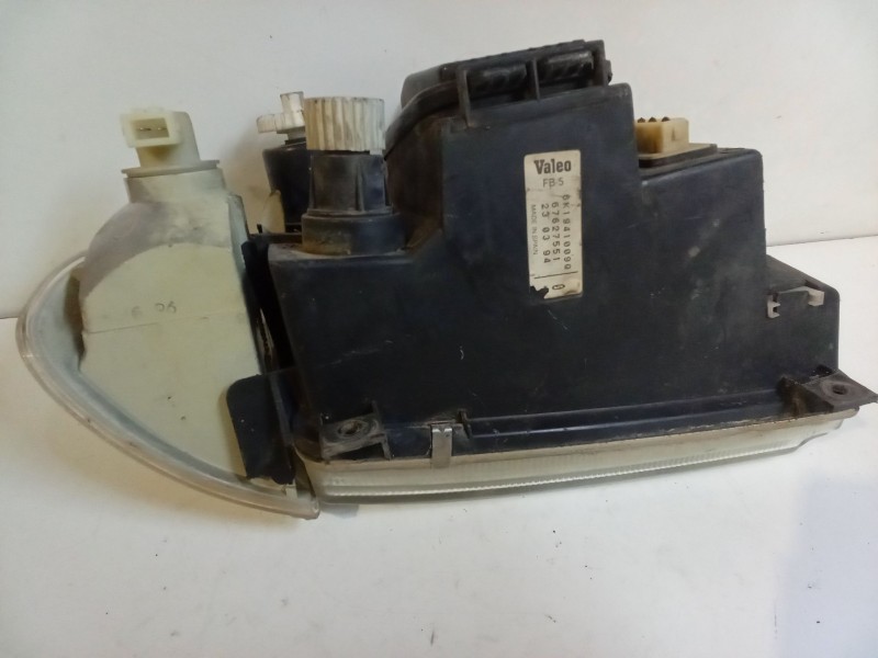 Recambio de faro izquierdo para seat ibiza ii (6k1) 1.4 i referencia OEM IAM    Recambio de faro izquierdo para seat ibiza ii (6k1) 1.4 i referencia OEM IAM