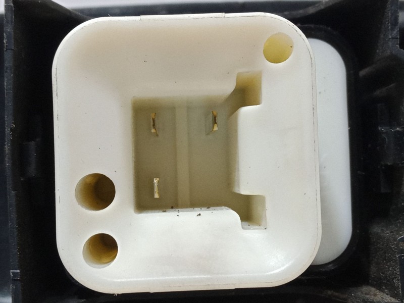 Recambio de mando elevalunas trasero derecho para mitsubishi montero iii canvas top (v6_w, v7_w) 3.2 di-d (v68w, v78w) referenci