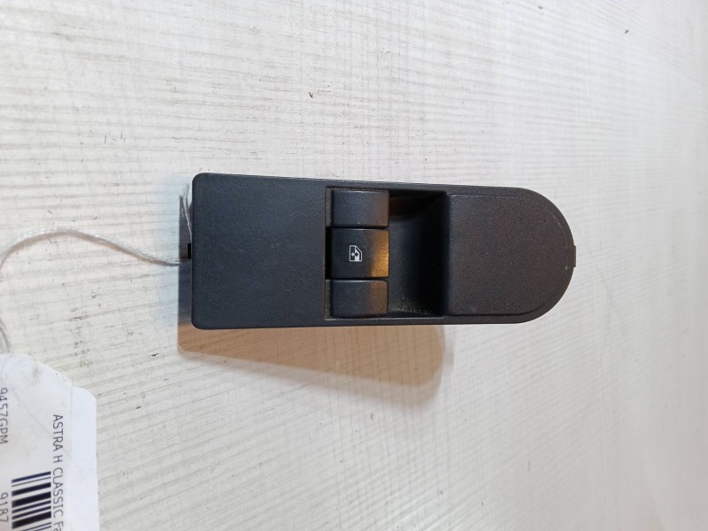 Recambio de mando elevalunas delantero derecho para opel astra h classic hatchback (a04) 1.4 (l48) referencia OEM IAM   